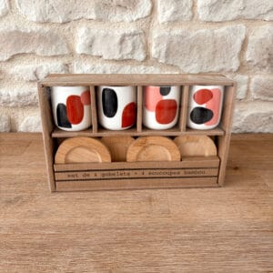set 4 gobelets decoupage nude avec sous tasses